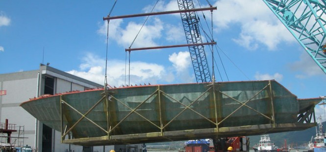 Cheoy Lee motor yacht Alpha 86