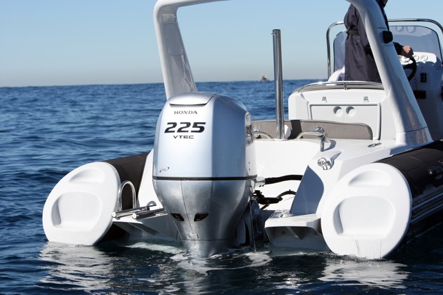 Honda BF225-powered Eagle 650 yacht tender