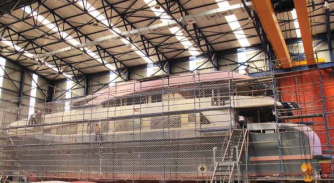 Luxury catamaran yacht Quaranta in build
