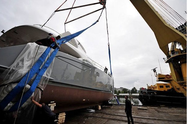 Luxury catamaran yacht Skylark
