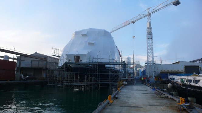 Megayacht White Rabbit Echo - Tent 2 on slip