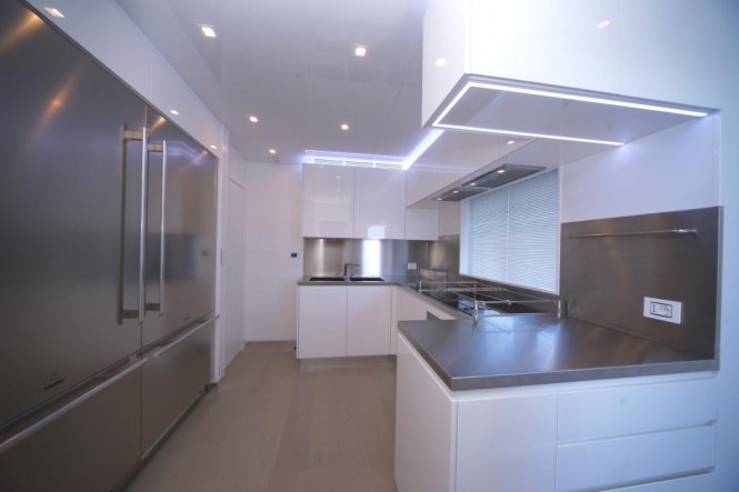 Superyacht Irie Man - Galley