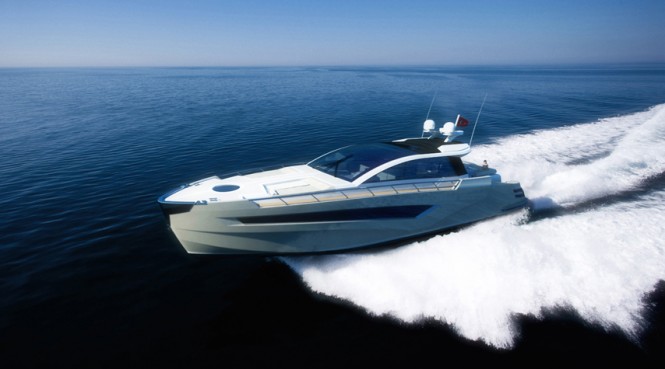 Project V yacht - under way