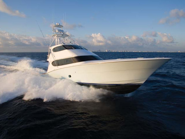 The new Hatteras 77 Covertible superyacht to boast a Seakeeper M26000 gyros