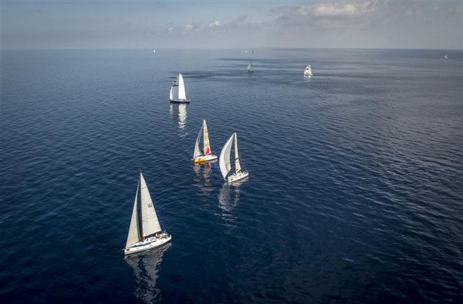 Fleet slowly progressing - Photo by Rolex Kurt Arrigo