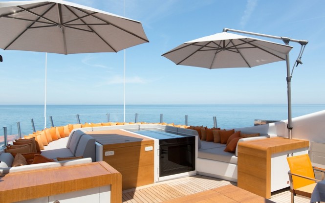 PAPI DU PAPI yacht - Sundeck - Photo Credits @ Marc Paris