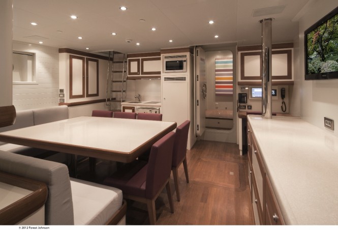 Cheoy Lee yacht Mazu - Crew Mess