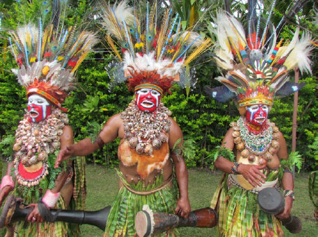 INDONESIA Tribe in Papua New Guinea