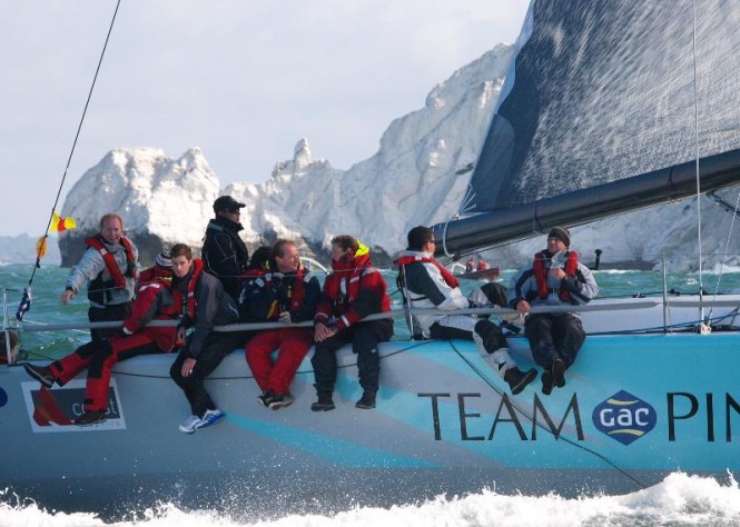 A textbook MOB rescue during 2012's J.P. Morgan Asset Management Round the Island Race, organised by the Island Sailing Club, has earned Jeff Blue the Nautica Outstanding Seamanship Award 2012.