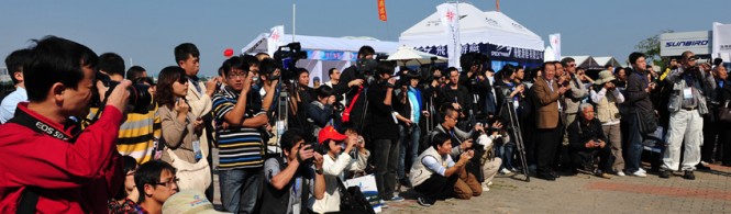 CXIBS - Reporters and Photographers -  Photo courtesy of CXIBS