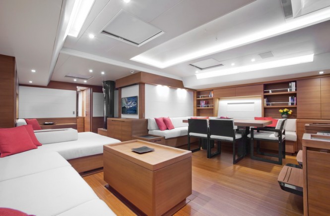 Luxury yacht Windfall - Saloon