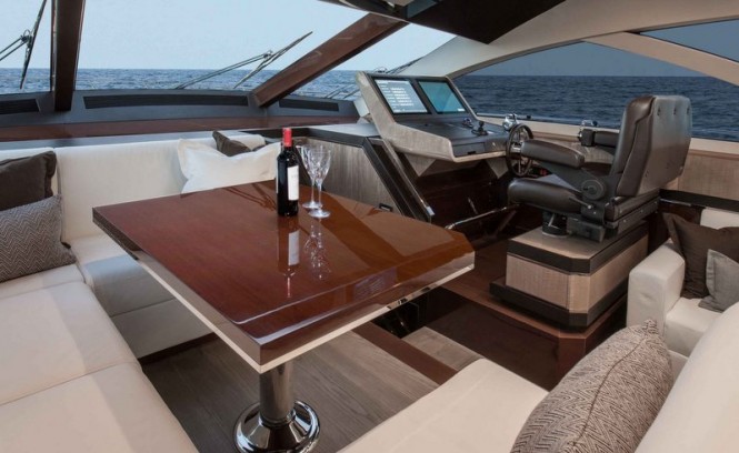 Motor yacht Alpha 76 Flybridge - Dinette