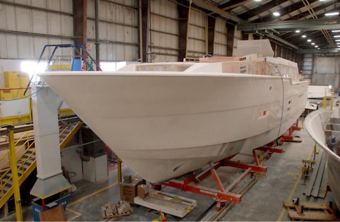 New Hatteras 100 RPH superyacht under construction