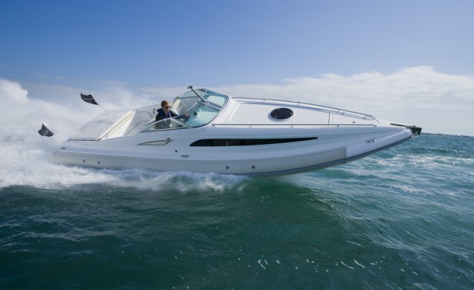 Scorpion Sting superyacht tender running