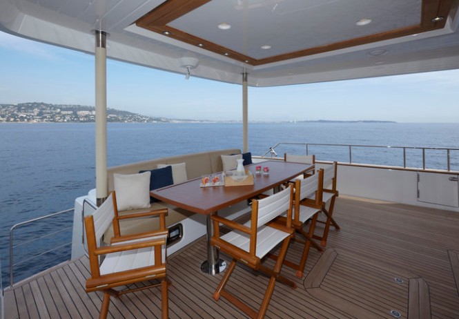 Aboard Greenline motor yacht OceanClass 70 Hybrid