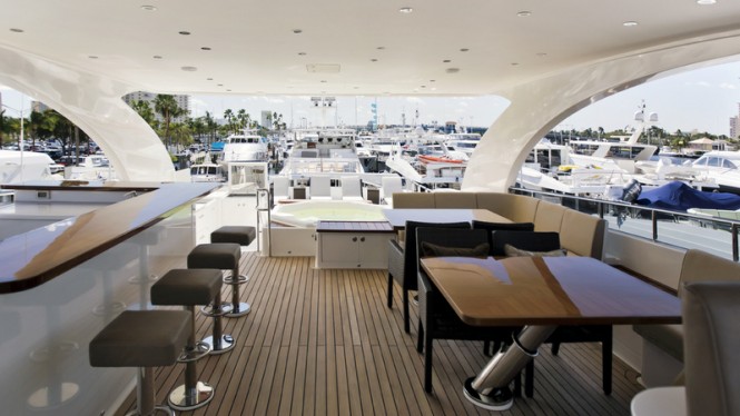 Gigi II Yacht - Sundeck