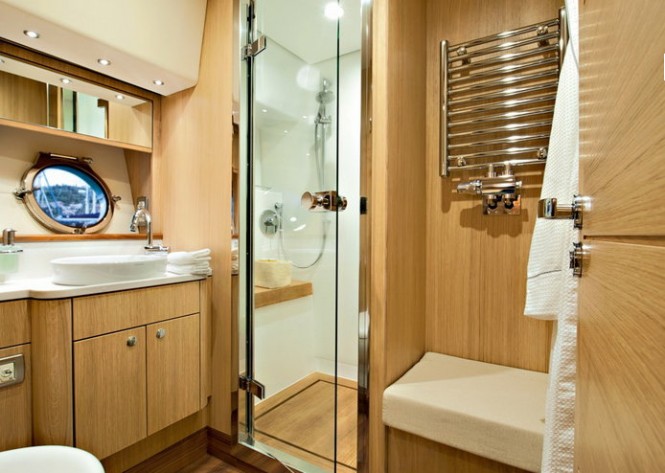 Greenline motor yacht OceanClass 70 - Bathroom