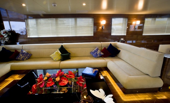 Motorsailer yacht 60 Years - Salon