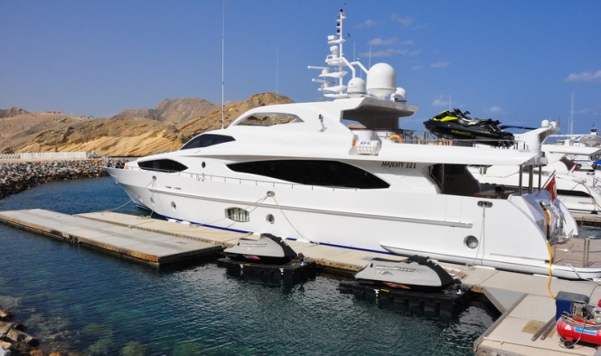 Luxury motor yacht Majesty 121 berthed in Shangri La