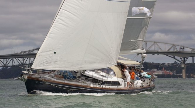 Sea Toy Yacht takes off