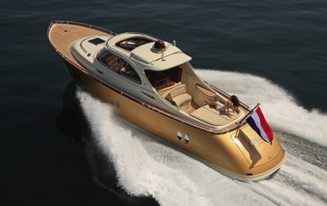 Zeelander 44 superyacht - view from above