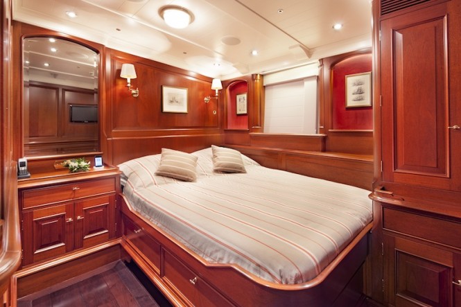 Kamaxitha - Guest cabin starboard aft - Photo by Cory Silken