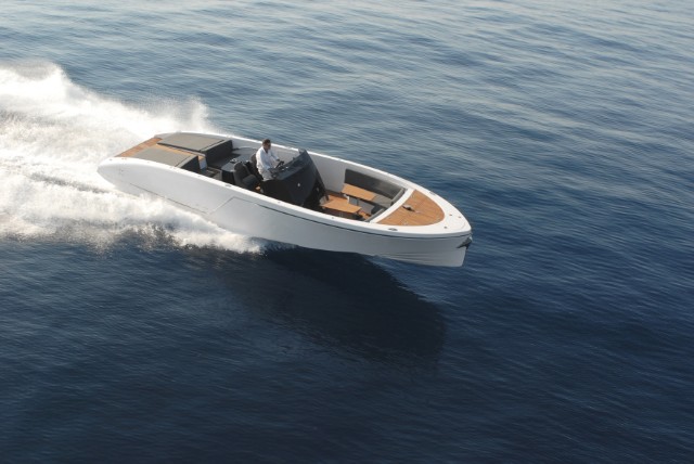 Frauscher 1017 Lido Yacht Tender in Action - Photo by Stephane Gamelin