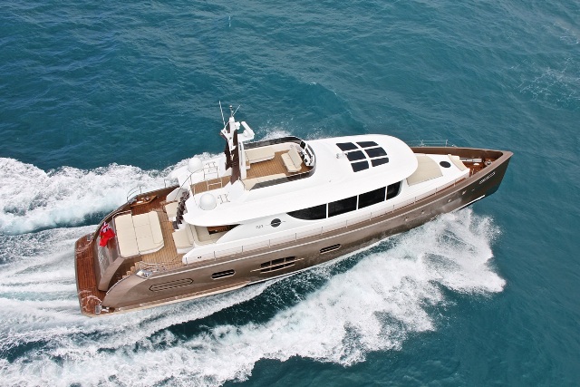 NISI 2400GT Superyacht - upview