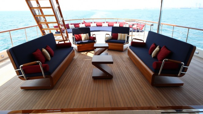 Superyacht M&M - Exterior