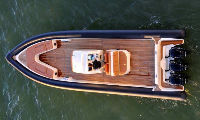 Yellowfin Custom 40 yacht tender - view from above