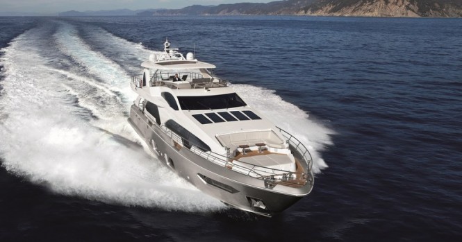 Azimut Grande 100 Yacht - front view