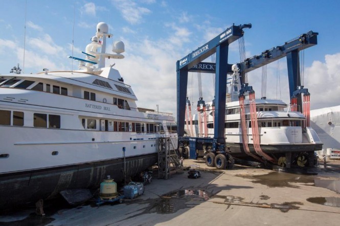 Derecktor's 900ton Cimolai® Mobile Hoist in action - Photo by Billy Black