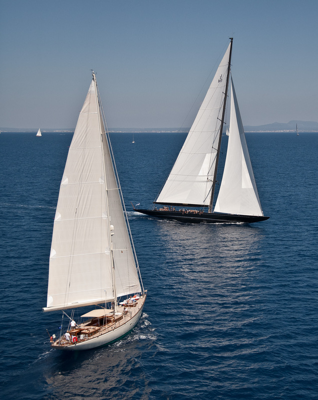 Heartbeat Yacht and luxury yacht Lionheart