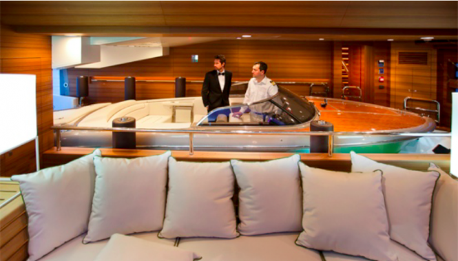 J'Ade yacht by CRN - Floating tender garage