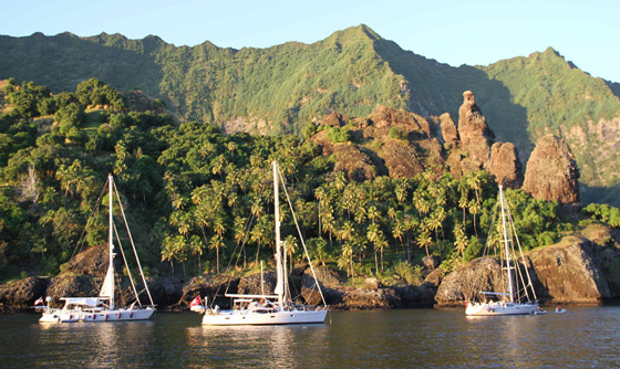 Luxury yachts by Oyster in the beautiful yacht charter destination - the French Polynesia