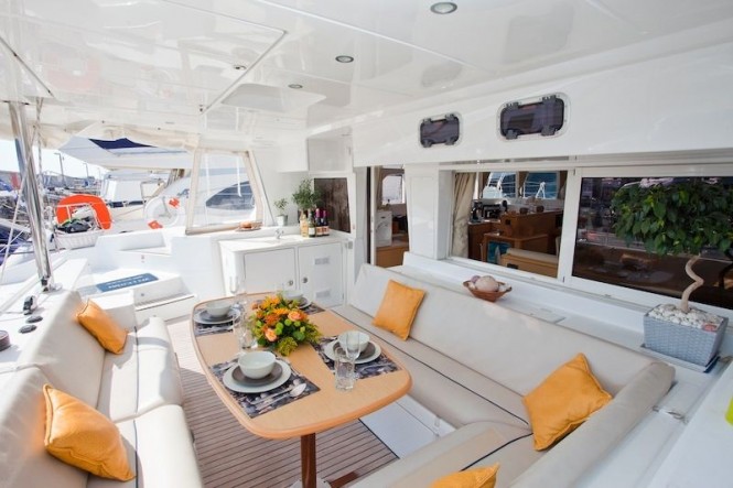 Catamaran ELVIRA -  Al Fresco Dining