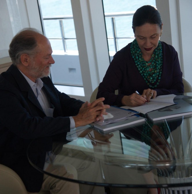 Signing of agreement aboard Stella Maris yacht