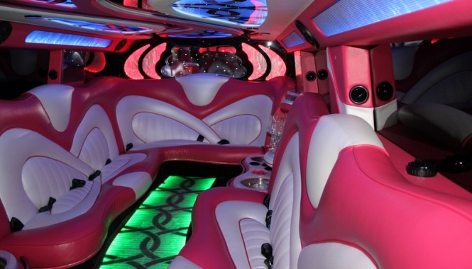 Hummer Limousine Seats