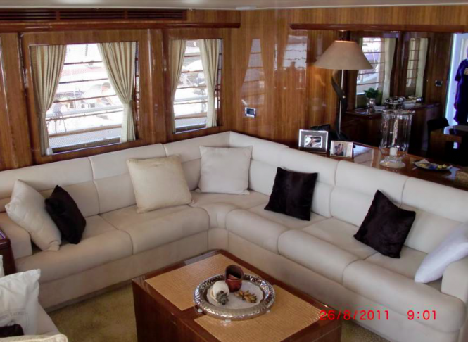 Motor yacht Bandido 90 under refit at Drettmann Yachts