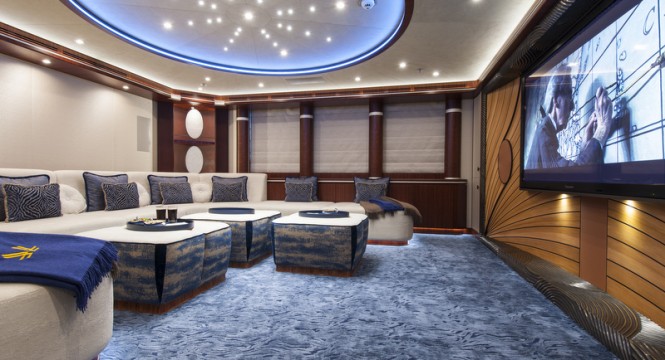 Motor yacht Quattroelle - Cinema Photo by Klaus Jordan