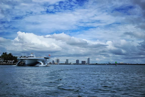 PlanetSolar reaching Miami