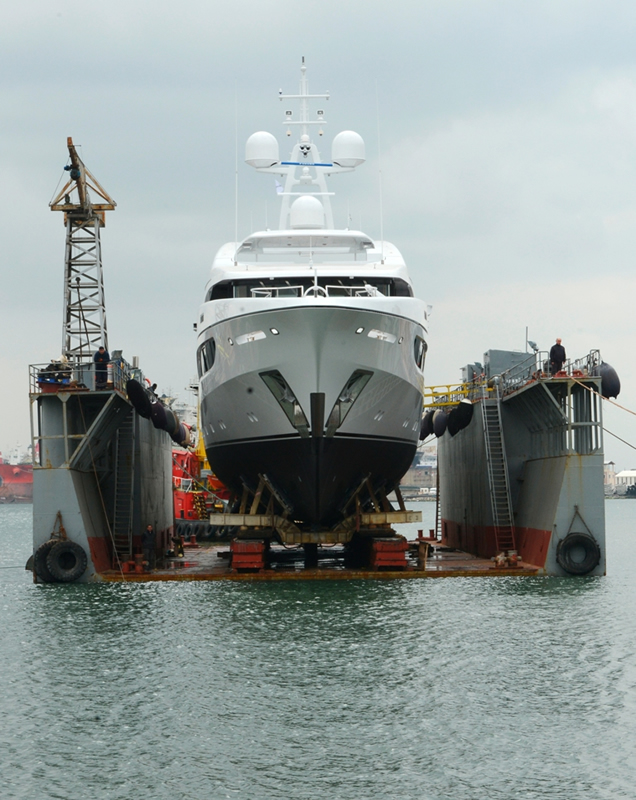 Superyacht Ileria ready to hit the water