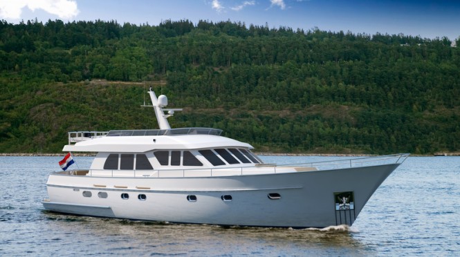 Continental Trawler 20.00 Flybridge Yacht in white