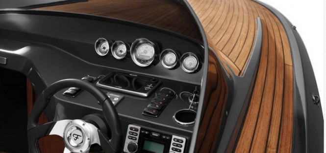 Frauscher 858 Fantom Yacht Tender - Dashboard