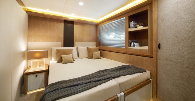 MCY 86 Yacht - Guest Cabin