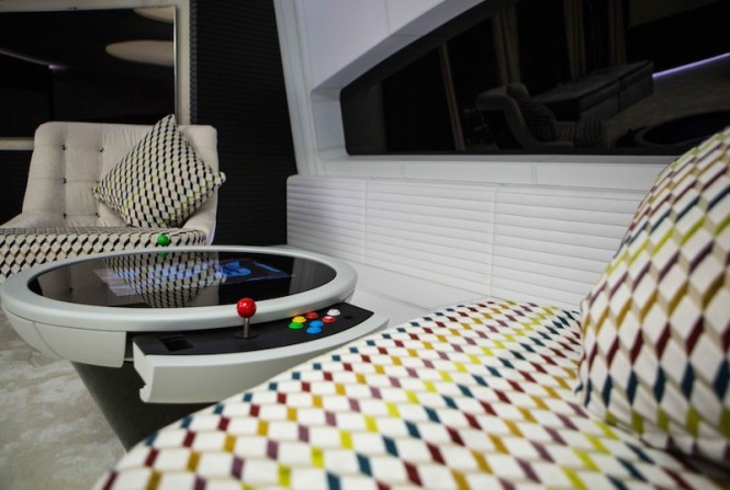 Motor Yacht Ocean Paradise - sky lounge