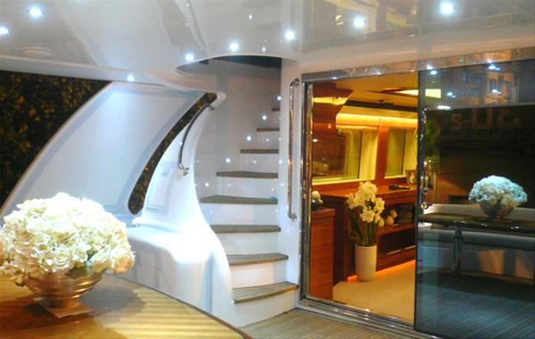 Motor yacht E73 by Horizon - Exterior