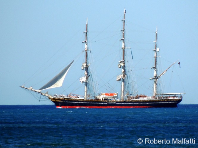 STAD AMSTERDAM sailing yacht