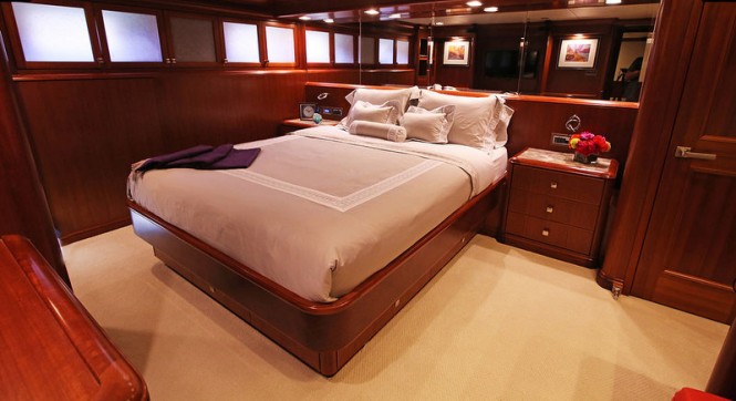 Superyacht Aurora - aft stateroom