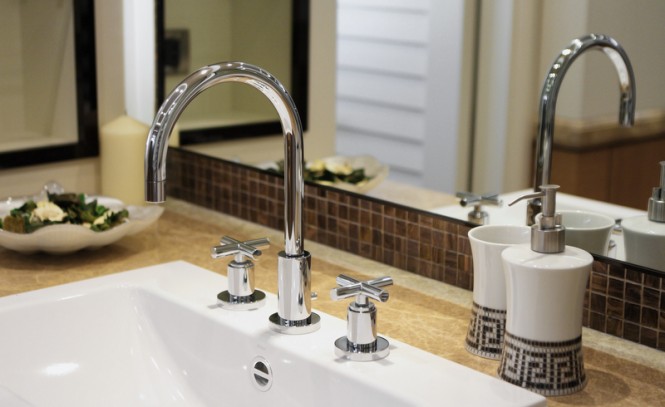 Luxury yacht Quaranta - Master ensuite